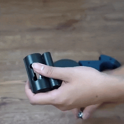 Revolver Leash - Holds Up To 50lbs/22.7kg Per Leash